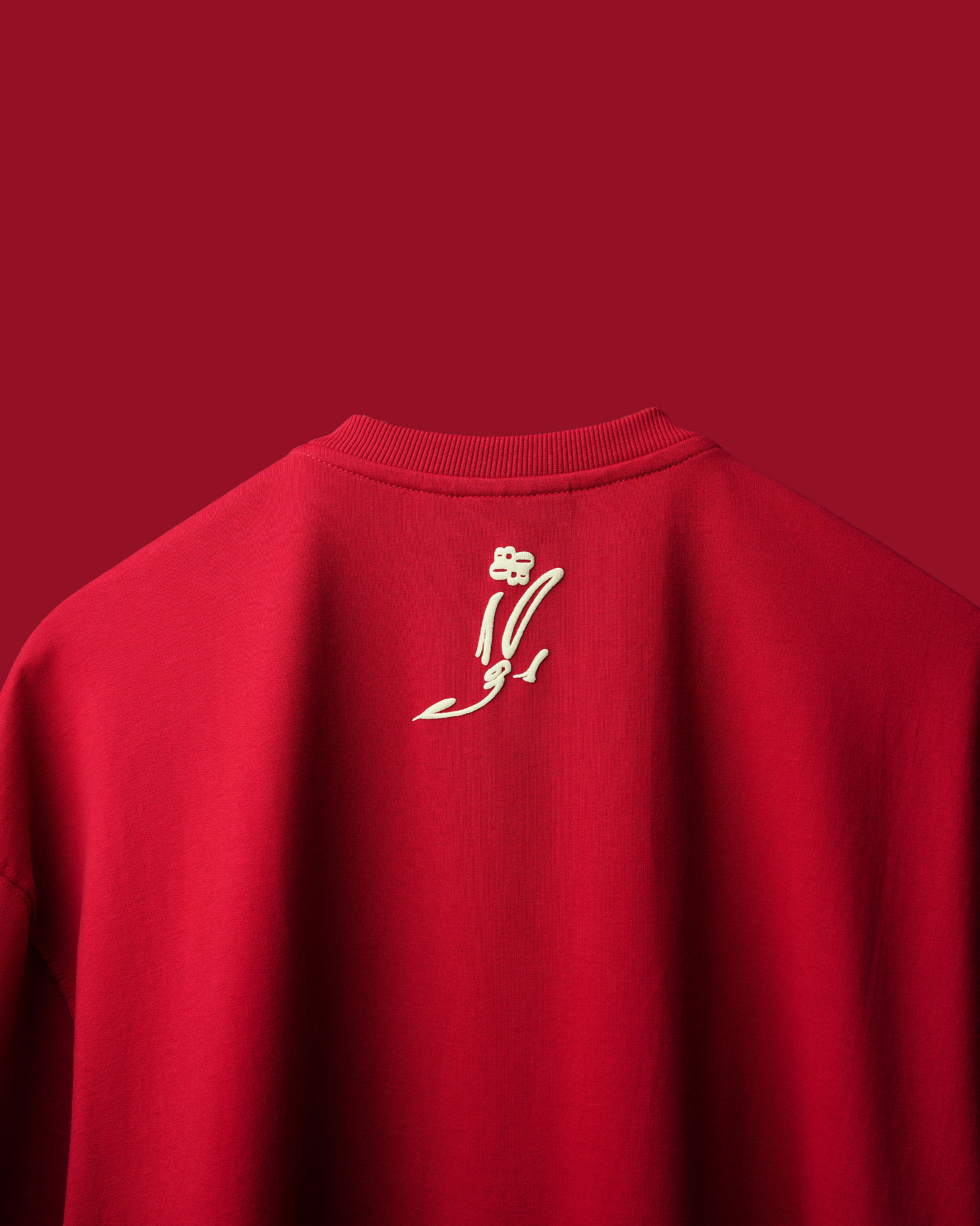 red oversized t-shirt